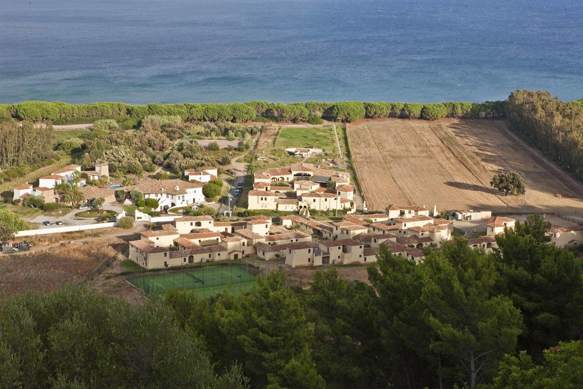 Cala Luas Resort Cardedu Exterior photo